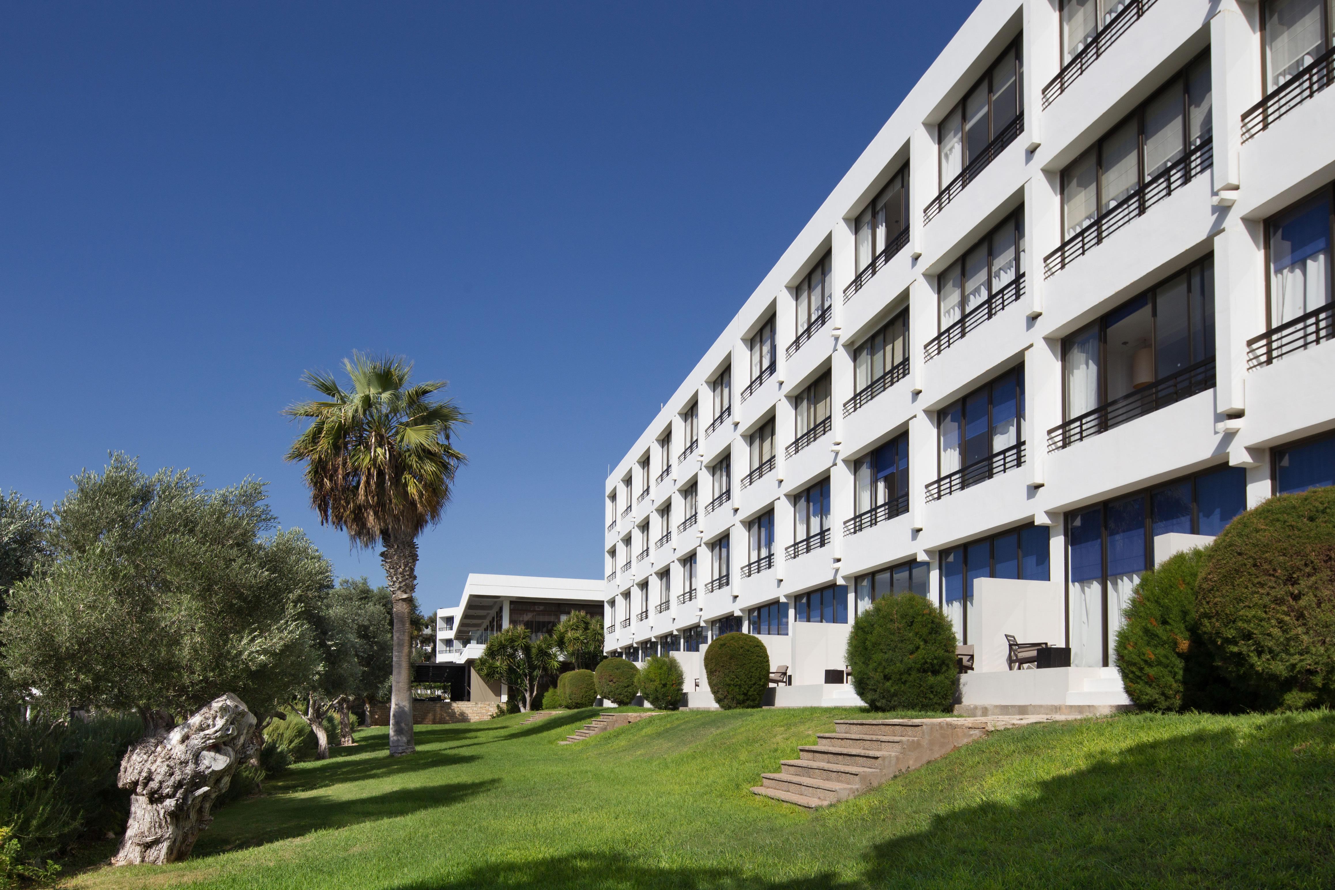 Hotel Almyra Paphos Exteriér fotografie The hotel