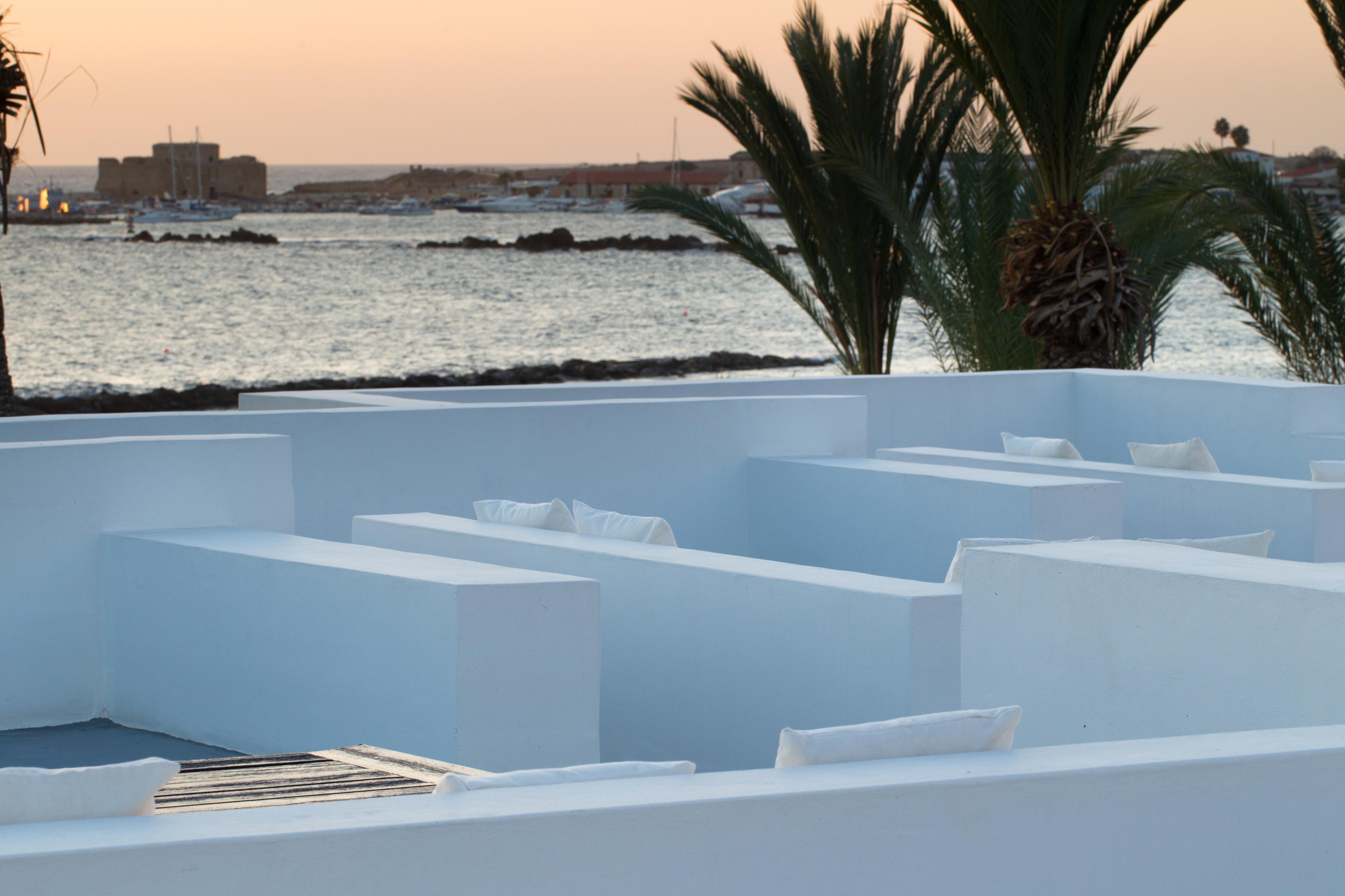 Hotel Almyra Paphos Exteriér fotografie The whitewashed houses of the island
