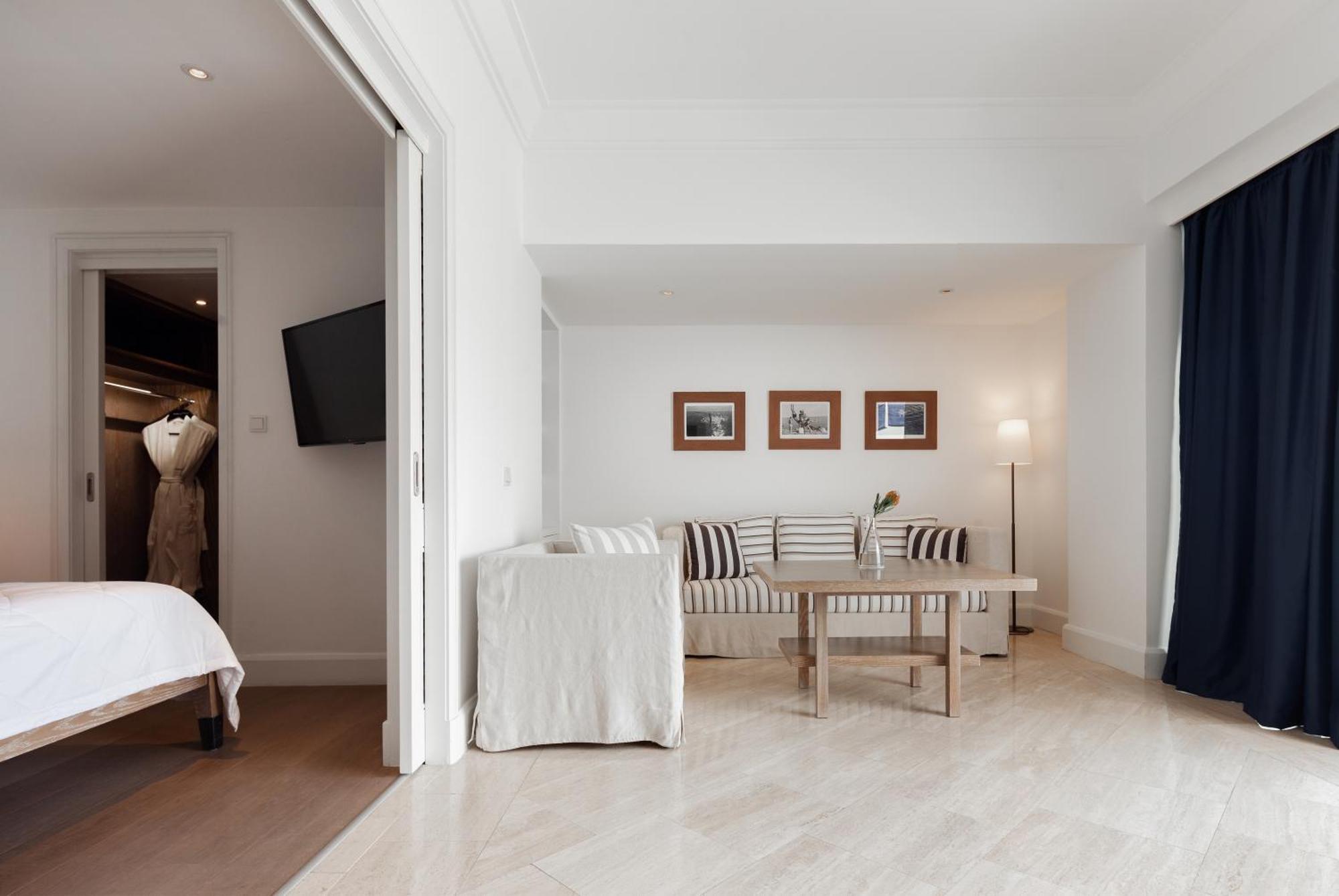 Hotel Almyra Paphos Exteriér fotografie A suite at the hotel