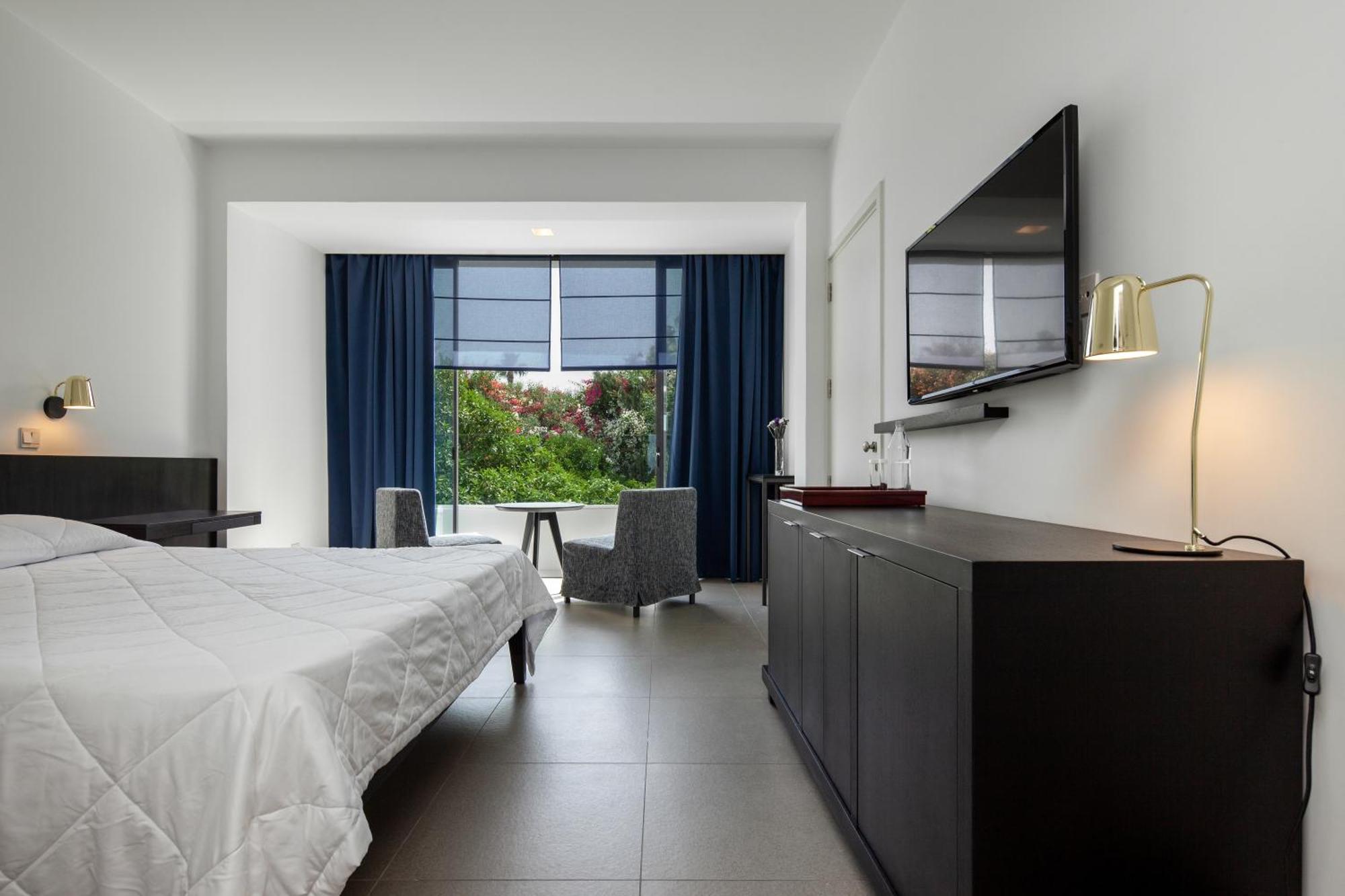 Hotel Almyra Paphos Exteriér fotografie
